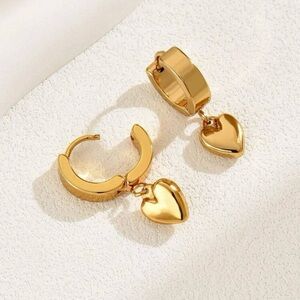New Stainless Steel 18k Gold Plated Classic Heart Shape Earrings